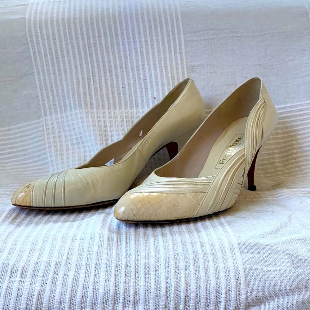 Evan Picone Pumps